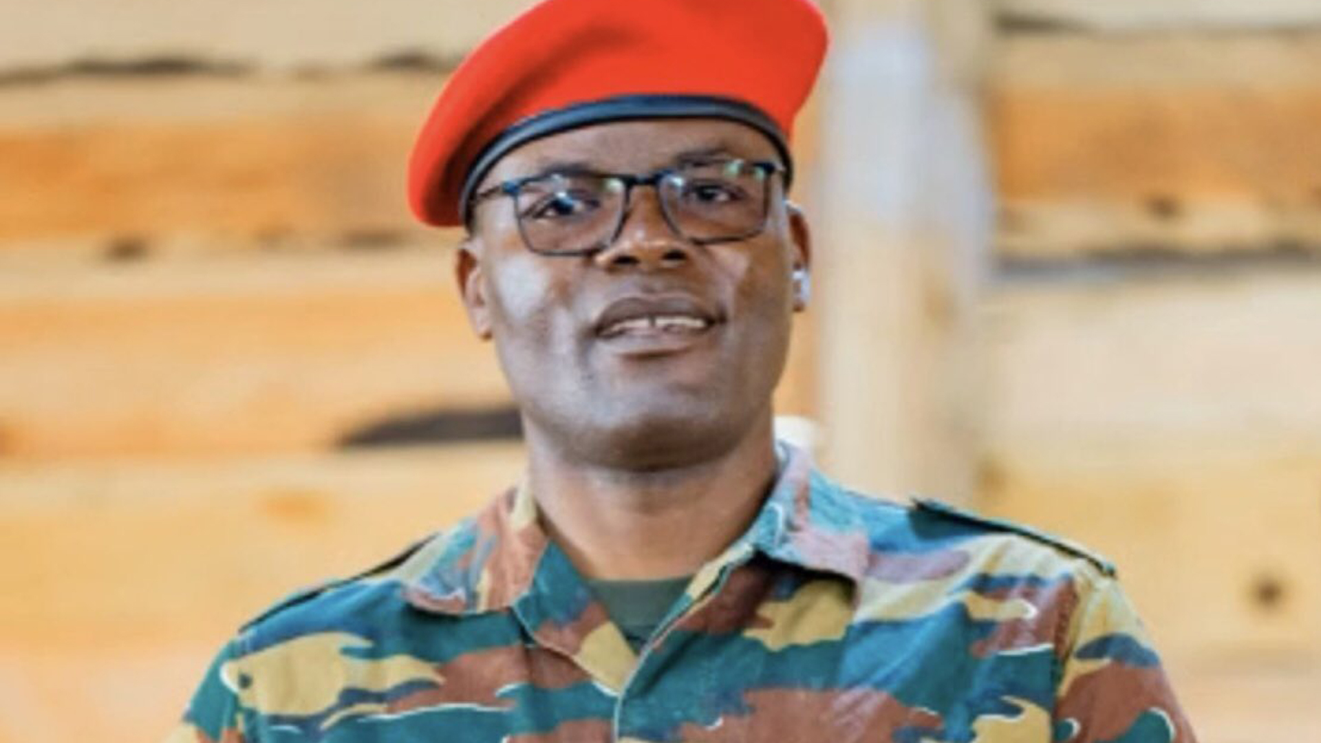 Nord-Kivu : le M23 présente un nouveau commandant des FDLR capturé à Masisi Nord-Kivu : le M23 présente un nouveau commandant des FDLR capturé à Masisi